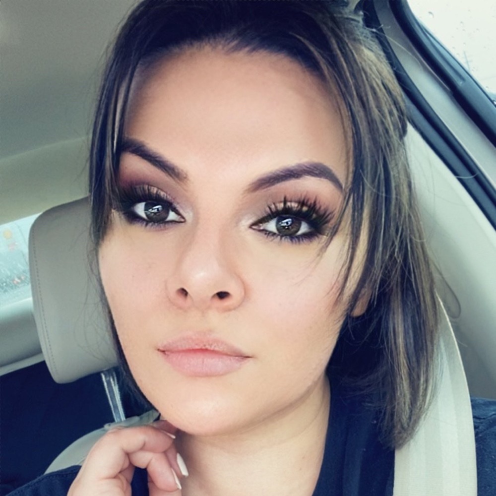 Meet your Posher, Babe